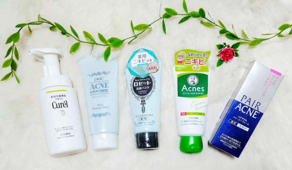 Sữa rửa mặt Nhật