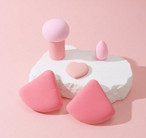 Bông mút trang điểm (ảnh minh họa)