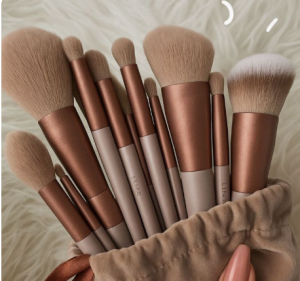 Bộ cọ trang điểm Real Techniques Everyday Essentials - minh họa